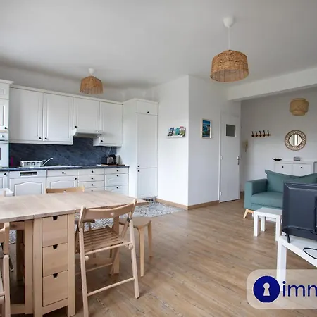 With Air Conditioning Liberation 公寓 *