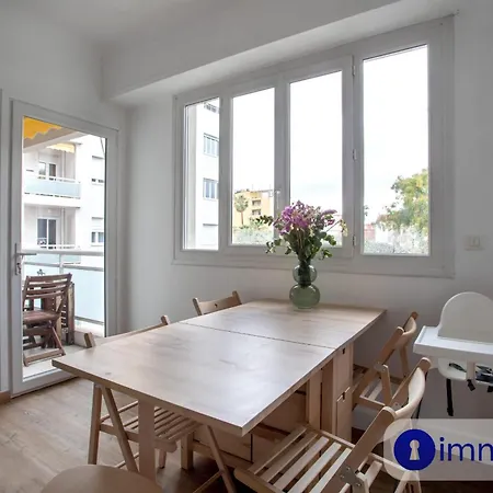 With Air Conditioning Liberation ניס